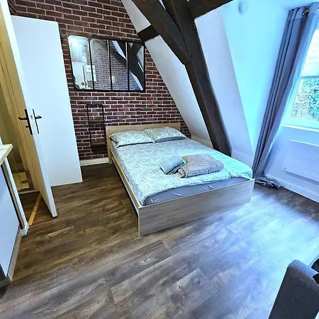 Studio confortable à Montluçon - 19 m² avec équipements pratiques Апартаменты 3*