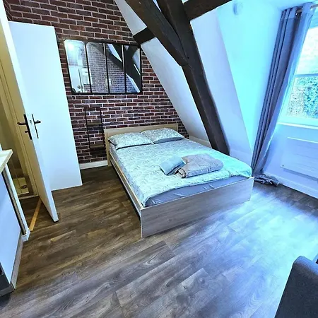 Апартаменты Studio confortable à Montluçon - 19 m² avec équipements pratiques