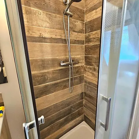 Studio confortable à Montluçon - 19 m² avec équipements pratiques Монлюсон