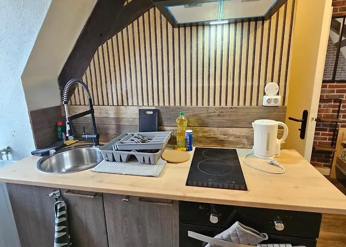 Studio Confortable A Montlucon - 19 M² Avec Equipements Pratiques 3* 몽뤼꽁