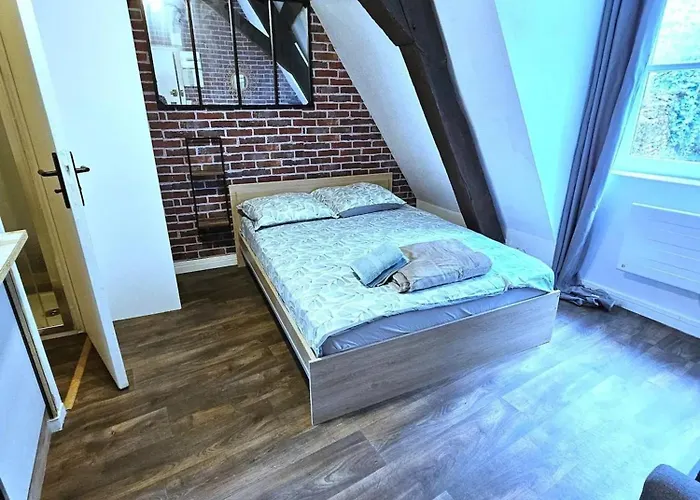 아파트 Studio Confortable A Montlucon - 19 M² Avec Equipements Pratiques